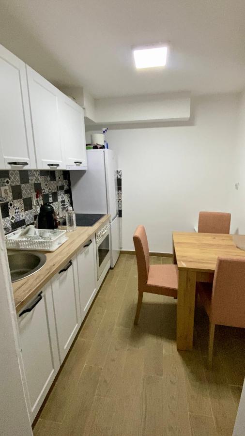Kuca Na Dan Sa Bazenom Hedonist Place Zaklopaca  Exteriör bild