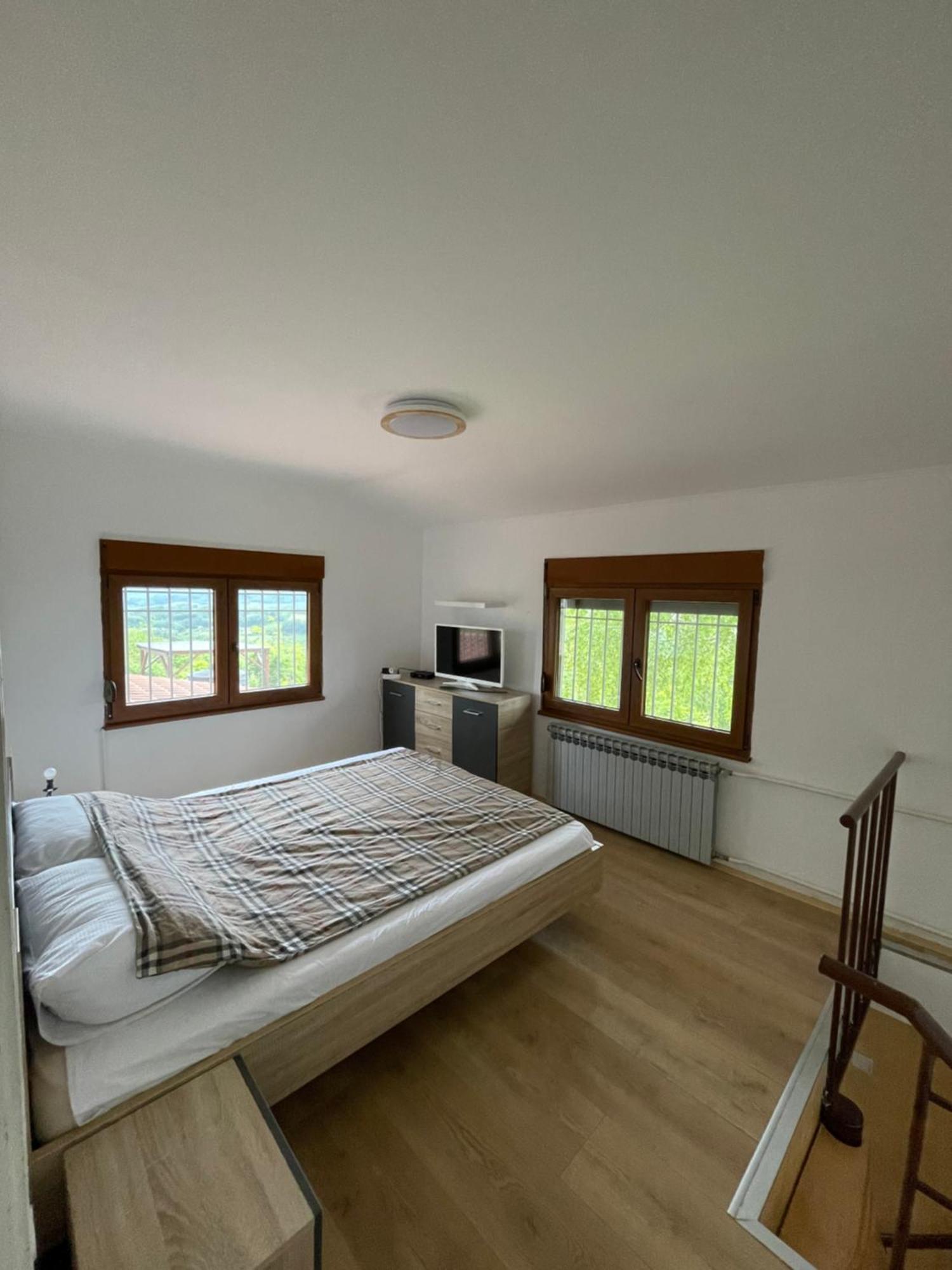 Kuca Na Dan Sa Bazenom Hedonist Place Zaklopaca  Exteriör bild